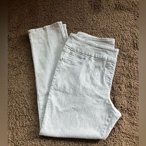 💥 3 for $15 
Ruby Rd Gray Jeans